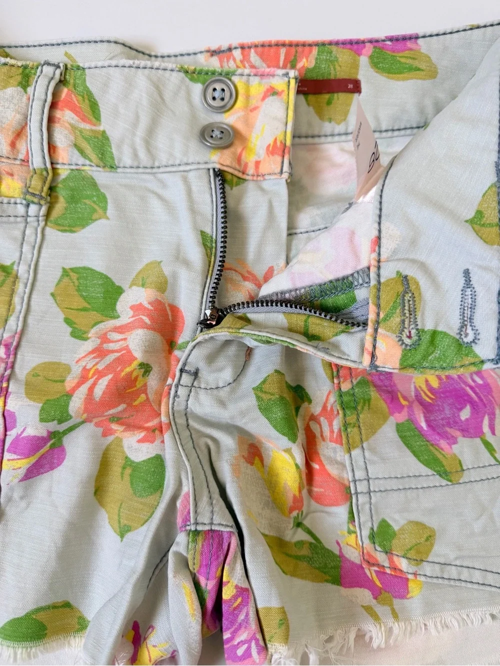 Anthropologie Pilcro Floral The Wanderer Shorts Size 28 - Picture 13 of 13